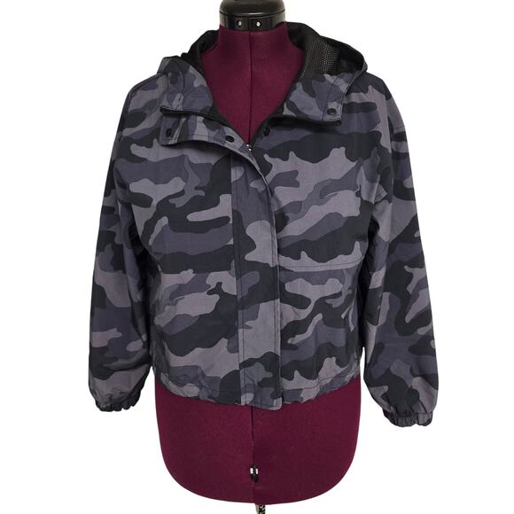 Women's Old Navy "Active" Gray Camo Water Resistant Cropped Rain Jacket | Size M - Picture 1 of 12